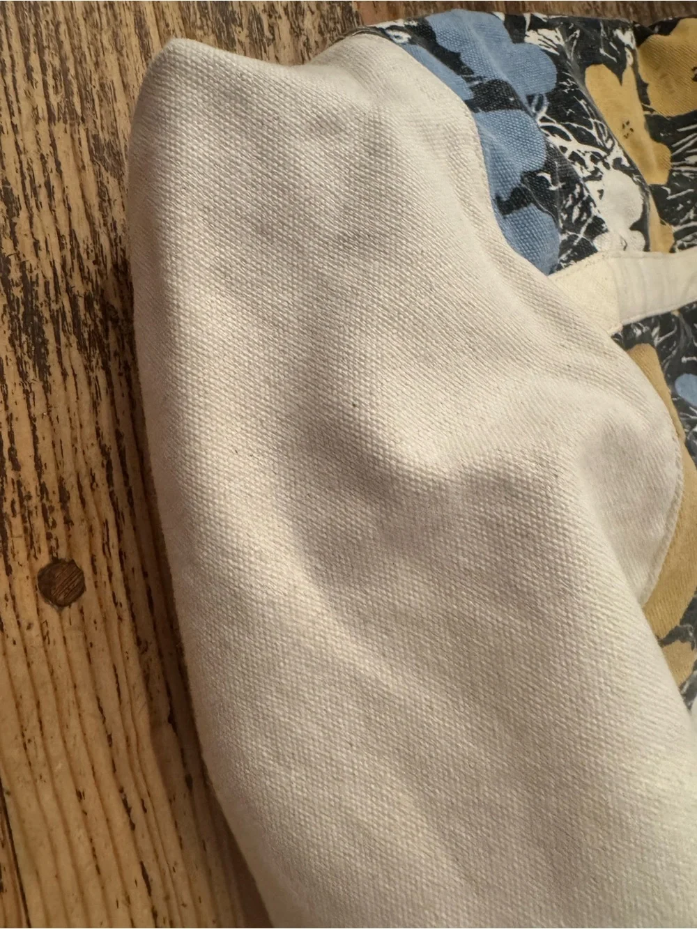 UNIQLO Andy Warhol Flower Tote in great shape hard to find